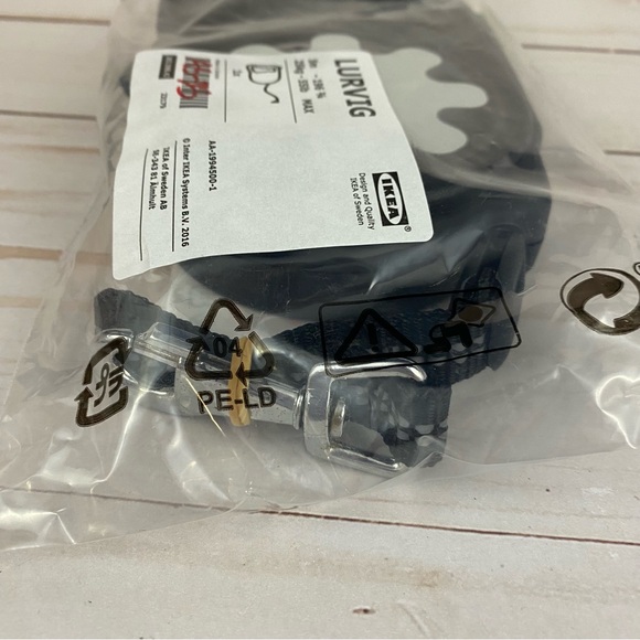 Ikea LURVIG Retractable Dog Leash 55 lb (25 kg) - Picture 2 of 5